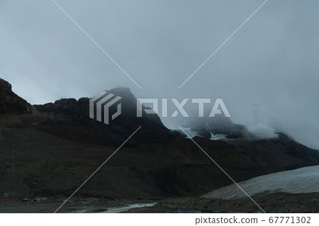 Mount Andromeda, Alberta, Canada 67771302