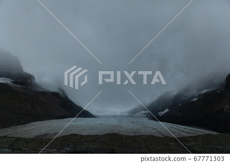 Athabasca glacier, Alberta, Canada 67771303