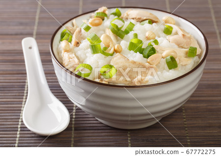 Jook slightly salted rice porridge with chicken, 67772275