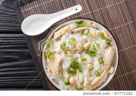 Jook slightly salted rice porridge with chicken, 67772282