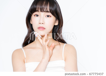 Women beauty 67775437