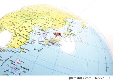 mini of figure Japanese sumo boy on earth 67775997