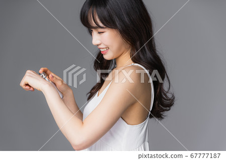 Women beauty Women beauty 67777187