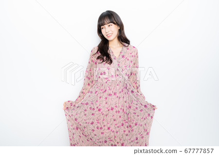 Women beauty fashion 67777857