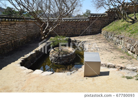 Andong Byeongsan Seowon Gwangyeongji 67780093