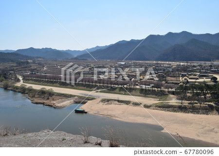 安東步龍台上的豪霍村景色 67780096