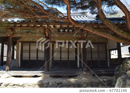 Andong Bongjeongsa Temple Youngsanam Songamdang 67781140