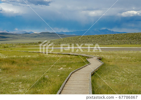 Natural Hot Spring in Long Valley, Mammoth Lakes, Mono County, California. USA 67786867