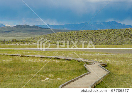 Natural Hot Spring in Long Valley, Mammoth Lakes, Mono County, California. USA 67786877