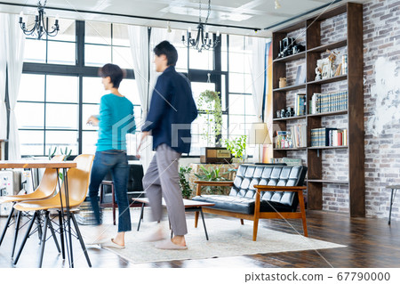 Couple Couple Living Lifestyle 67790000