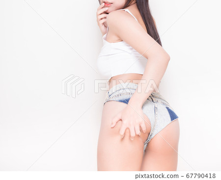 Beautiful slim woman body Beautiful slim woman body 67790418