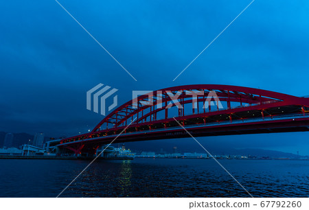 Kobe Bridge 67792260