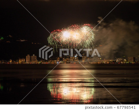 Lake Suwa Festival Fireworks on Lake Suwa seen from Okaya City Lake Suwa Festival Fireworks on Lake Suwa seen from Okaya City 67798541