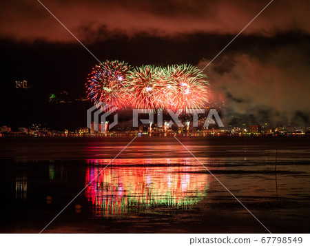 Lake Suwa Festival Fireworks on Lake Suwa seen from Okaya City Lake Suwa Festival Fireworks on Lake Suwa seen from Okaya City 67798549