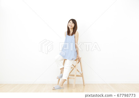 Women Smile 67798773