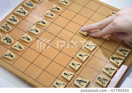 Refers to shogi Refers to shogi 67799304