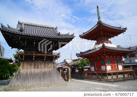 Choenji Temple in Amagasaki-ji Town that retains the atmosphere of a castle town 67800717