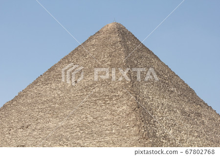  Pyramid 67802768