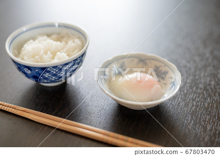 我早餐吃的溫泉雞蛋和白米飯 我早餐吃的溫泉雞蛋和白米飯 67803470