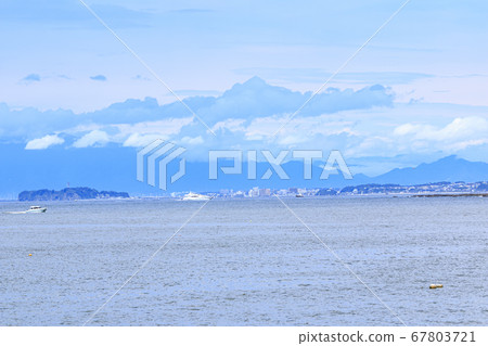 Summer at Iwada Owada Bay in Miura Peninsula, Shonan (Nagai, Yokosuka City) 67803721