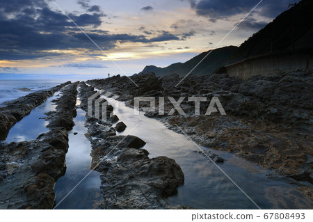 島根海岸線在清晨 島根海岸線在清晨 67808493