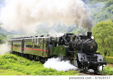 Fresh green Moka Railway SL 67826557