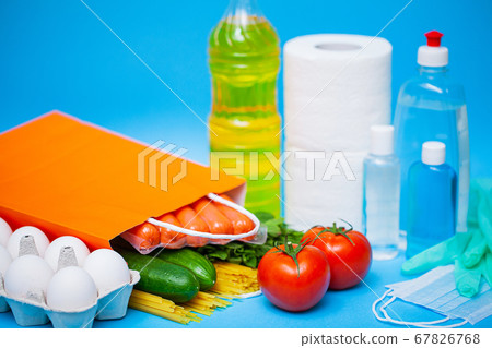 Social assistance product package for people with financial problems Social assistance product package for people with financial problems 67826768