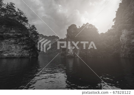 Karst landscape of Baofeng Lake in black and white 67828122