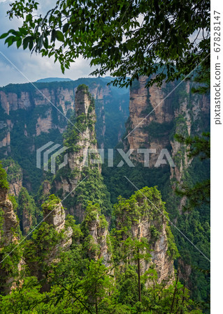 Stunning Mountain formations in Zhangjiajie Stunning Mountain formations in Zhangjiajie 67828147