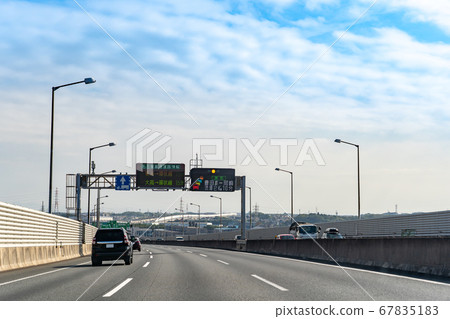 Aichi Prefecture A car that is about to travel at Tokai Junction 67835183