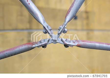 Joints and joints of metal columns 67841703