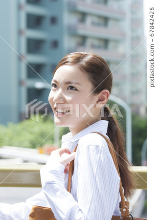 女售貨員 女售貨員 67842428