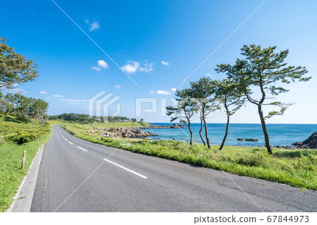 Scenery that became the motif of the "road" of Kaiki Higashiyama, Tanesashi Coast, Hachinohe City, Aomori Prefecture 67844973