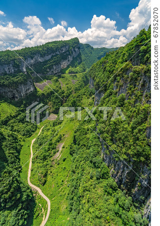 Panoramic view of the Wulong National Park 67852070
