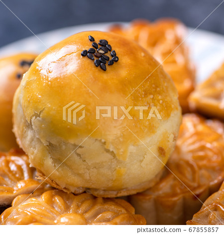 中秋節 蛋黃酥 月餅 特寫 Moon Festival yolk pastry cake げっぺい 中秋節 蛋黃酥 月餅 特寫 Moon Festival yolk pastry cake げっぺい 67855857