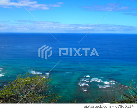 Hawaiian scenery (from Diamond Head) 67860134