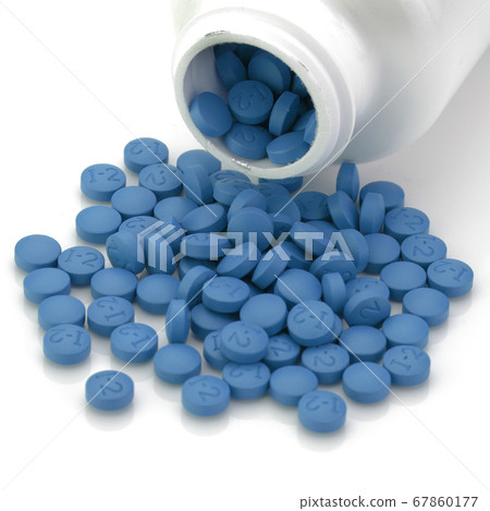 Blue pills 67860177