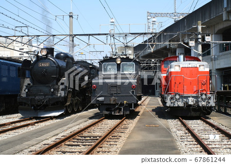 Lineup of c6120, DD51842, and Joshin Electric Railway Deki Takasaki Engine District Gunma Prefecture Lineup of c6120, DD51842, and Joshin Electric Railway Deki Takasaki Engine District Gunma Prefecture 67861244