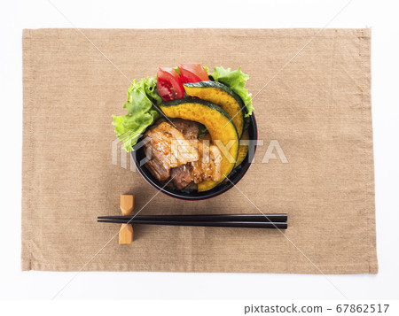 Bowl of pork 67862517