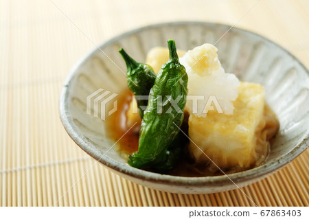 Deep-fried tofu Deep-fried tofu 67863403