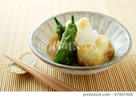 炸豆腐 67863406