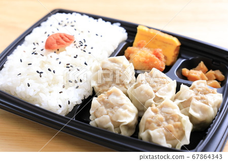 Delicious grilled lunch Delicious grilled lunch 67864343