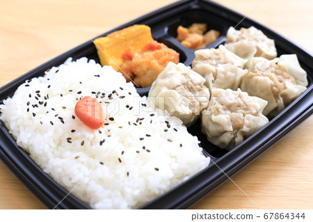 Delicious grilled lunch Delicious grilled lunch 67864344