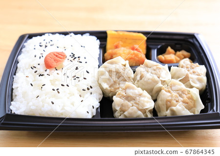 Delicious grilled lunch Delicious grilled lunch 67864345