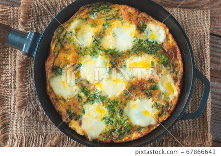 Frittata with ground meat and mozzarella Frittata with ground meat and mozzarella 67866641
