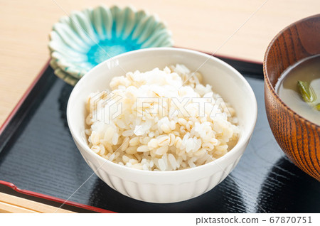 一碗麻rice米飯和味in湯 67870751