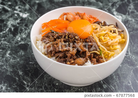Korean food bibimbap bowl 67877568