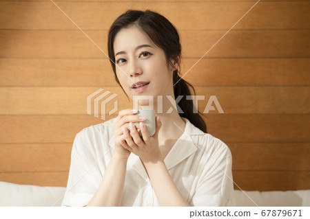 生活方式，女人，放鬆 67879671