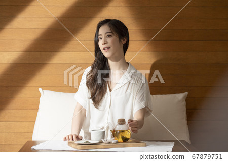 Lifestyle,woman,relax 67879751