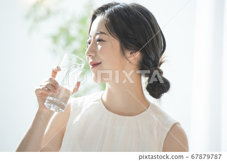 生活方式，女人，放鬆 67879787
